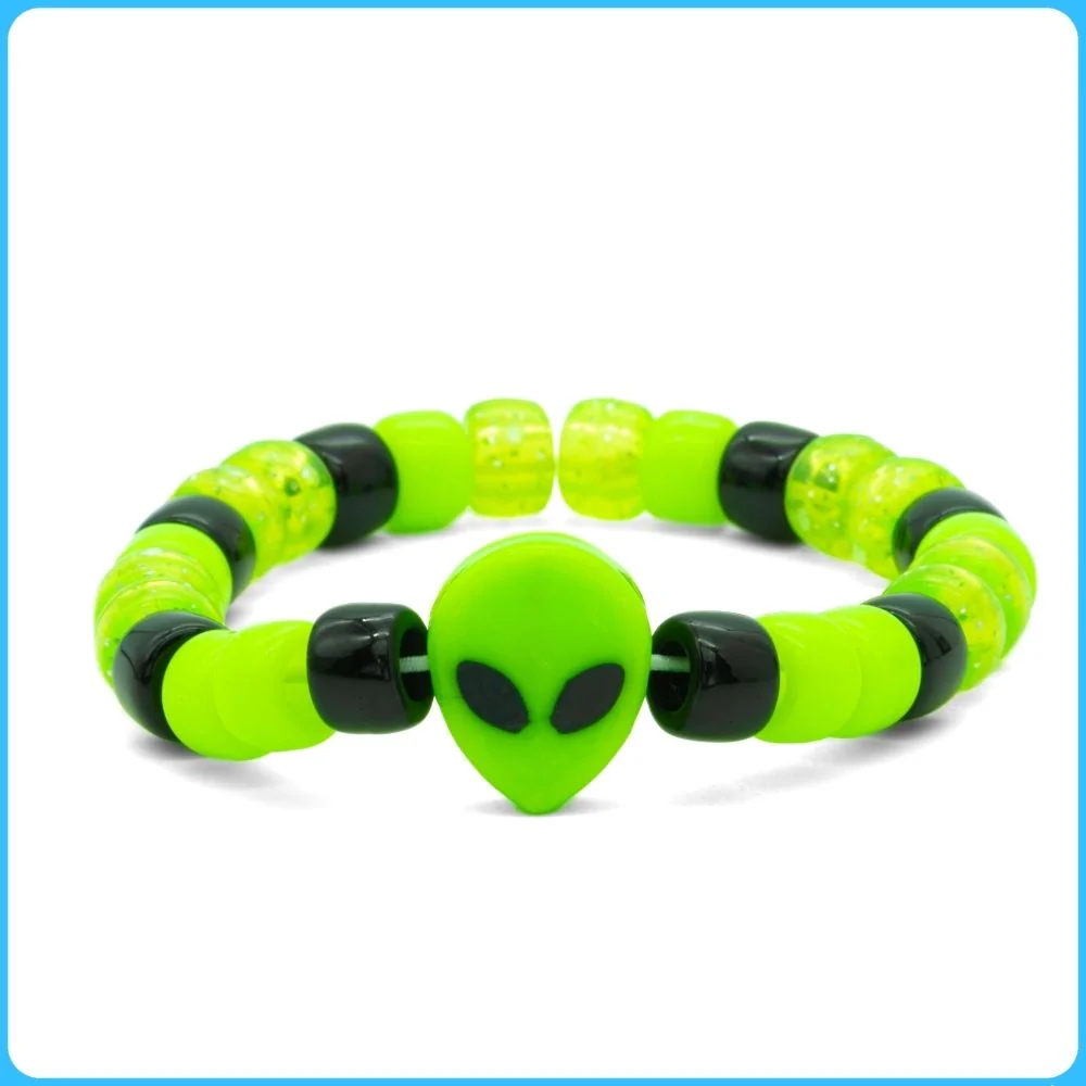 Green Alien Kandi Ring & Bracelet - 2/Pack - Image 2